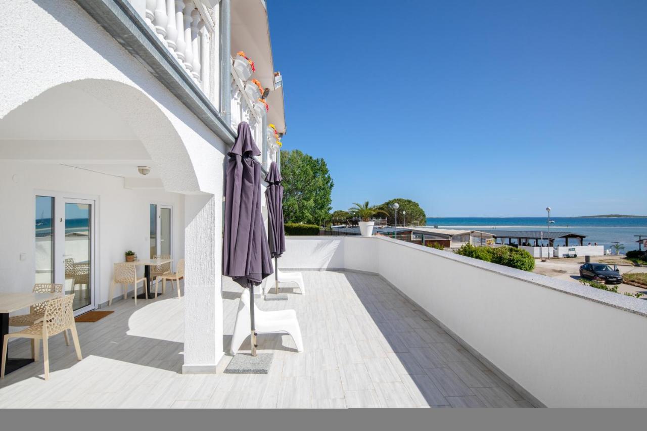 Apartments And Rooms Jakic Medulin Bagian luar foto