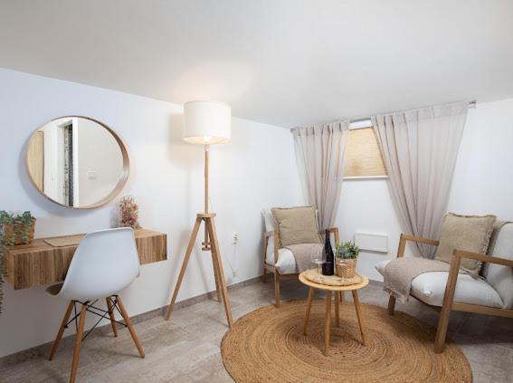 Apartments And Rooms Jakic Medulin Bagian luar foto