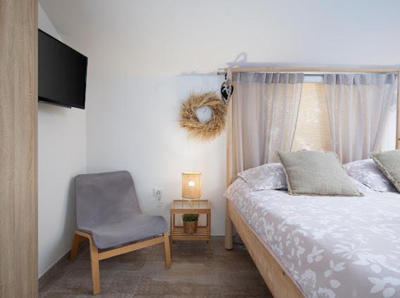 Apartments And Rooms Jakic Medulin Bagian luar foto