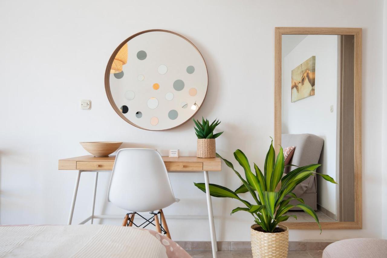 Apartments And Rooms Jakic Medulin Bagian luar foto